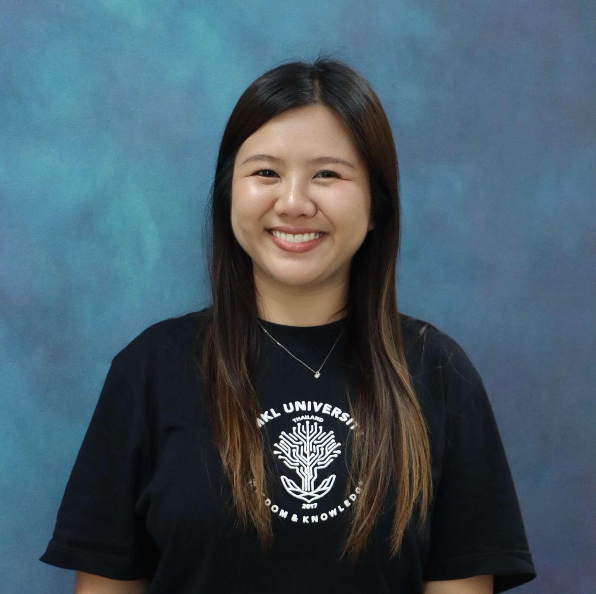 Ms.Kanjanathon Phiwphong